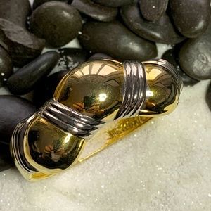 Gold/Silver Toned Hinge Bracelet